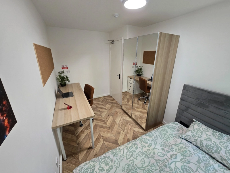 Denison St, 6 Bedroom Student house - NG7 3PH - Thumbnail 4